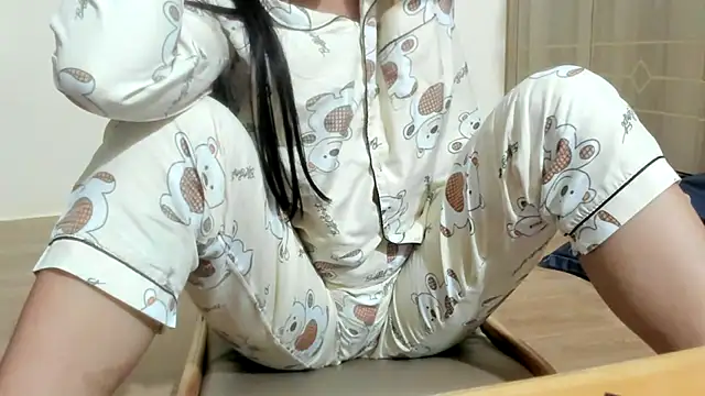 Snapshot of Beauty_Asian_Tina chatting on February 7, 2025, 8:01 am Beauty Asian Tina online show from February 7, 2025, 8:01 am