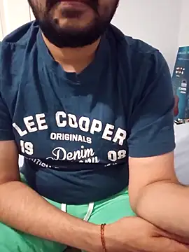 Snapshot of desihardlover chatting on September 19, 2025, 3:45 pm desihardlover online show from September 19, 2025, 3:45 pm