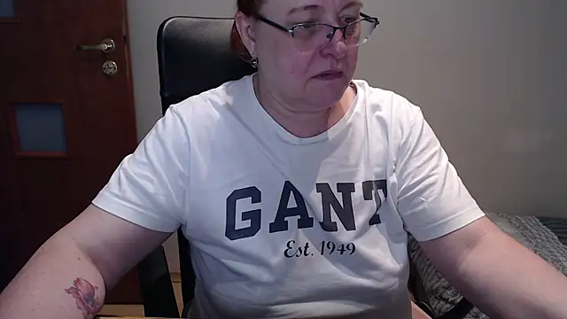 Snapshot of JoannaAndNeighbour chatting on January 12, 2025, 9:51 am JoannaAndNeighbour online show from January 12, 2025, 9:51 am