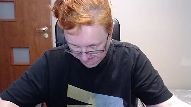 Snapshot of JoannaAndNeighbour chatting on January 16, 2025, 2:19 pm JoannaAndNeighbour online show from January 16, 2025, 2:19 pm