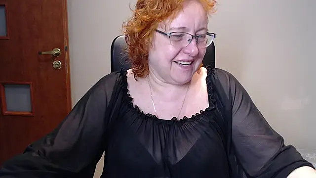 Snapshot of JoannaAndNeighbour chatting on January 24, 2025, 9:49 am JoannaAndNeighbour online show from January 24, 2025, 9:49 am