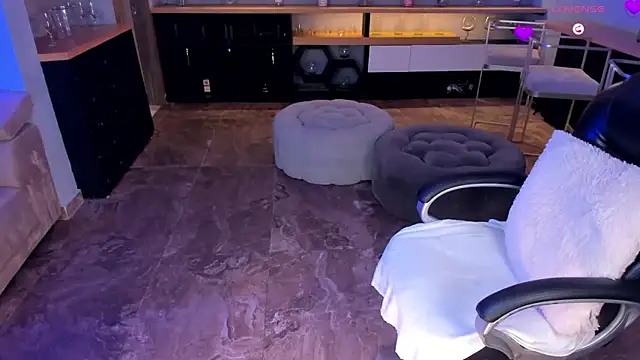 Snapshot of KateOwens chatting on March 13, 2025, 10:26 am KateOwens online show from March 13, 2025, 10:26 am