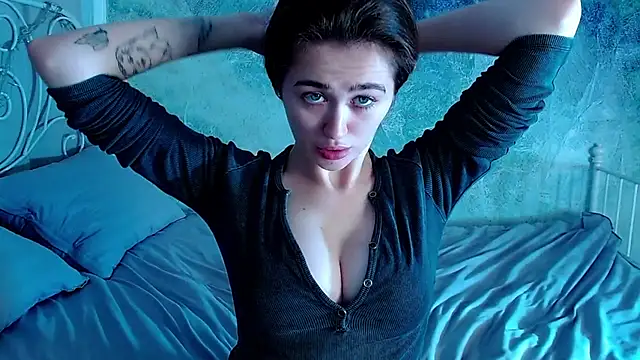 millllina online show from October 30, 2025, 12:56 am