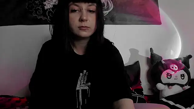 Snapshot of t0riayun0 chatting on January 12, 2025, 2:03 am t0riayun0 online show from January 12, 2025, 2:03 am