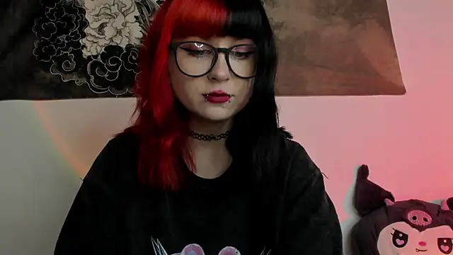 Snapshot of t0riayun0 chatting on February 3, 2025, 11:15 pm t0riayun0 online show from February 3, 2025, 11:15 pm