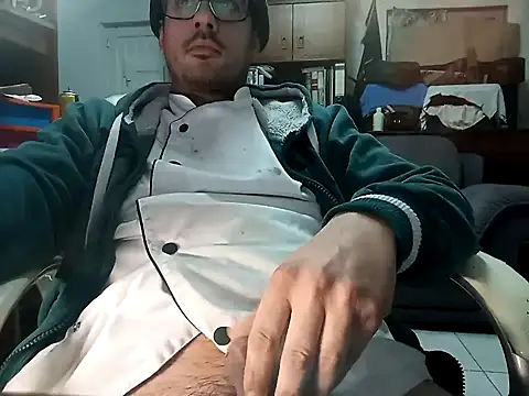 Snapshot of pedrosantos3366 chatting on December 13, 2024, 12:53 am pedrosantos3366 online show from December 13, 2024, 12:53 am