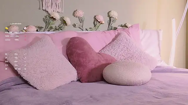 Rinas secret online show from September 23, 2025, 9:34 am