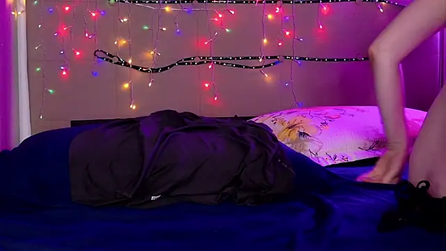 Snapshot of AnnJey chatting on February 6, 2025, 10:21 pm AnnJey online show from February 6, 2025, 10:21 pm