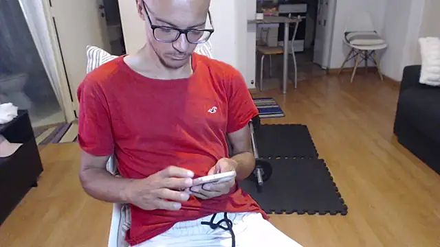 guachin hunk online show from November 20, 2025, 7:24 pm