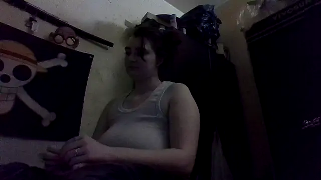 Snowbunnycake 131 online show from December 31, 2024, 8:37 am