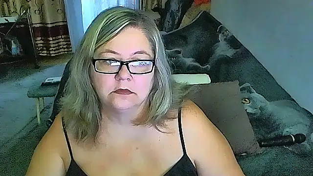 Snapshot of sex2 chatting on September 24, 2025, 11:19 pm sex2 online show from September 24, 2025, 11:19 pm