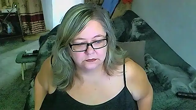 Snapshot of sex2 chatting on October 7, 2025, 12:52 am sex2 online show from October 7, 2025, 12:52 am