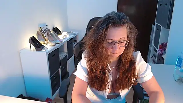 Snapshot of GeilesLuder75 chatting on March 6, 2025, 3:13 am GeilesLuder75 online show from March 6, 2025, 3:13 am