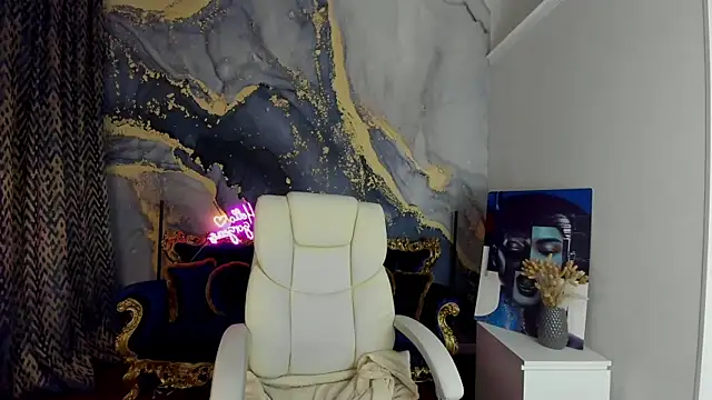 CassandraGood online show from March 16, 2025, 6:42 am