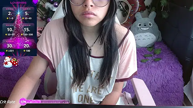 Snapshot of MidoriQuiinn chatting on December 20, 2024, 2:38 pm MidoriQuiinn online show from December 20, 2024, 2:38 pm