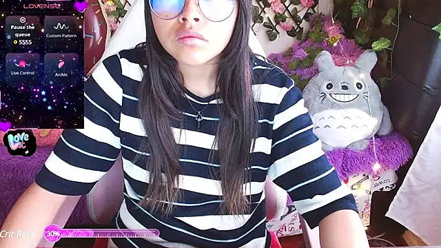 Snapshot of MidoriQuiinn chatting on January 25, 2025, 2:03 pm MidoriQuiinn online show from January 25, 2025, 2:03 pm