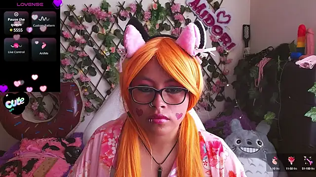 Snapshot of MidoriQuiinn chatting on January 31, 2025, 4:59 pm MidoriQuiinn online show from January 31, 2025, 4:59 pm