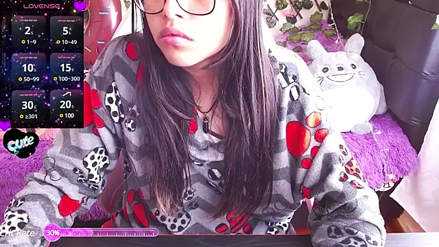 Snapshot of MidoriQuiinn chatting on February 2, 2025, 2:56 pm MidoriQuiinn online show from February 2, 2025, 2:56 pm