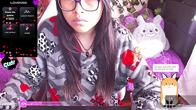 Snapshot of MidoriQuiinn chatting on February 3, 2025, 2:02 pm MidoriQuiinn online show from February 3, 2025, 2:02 pm