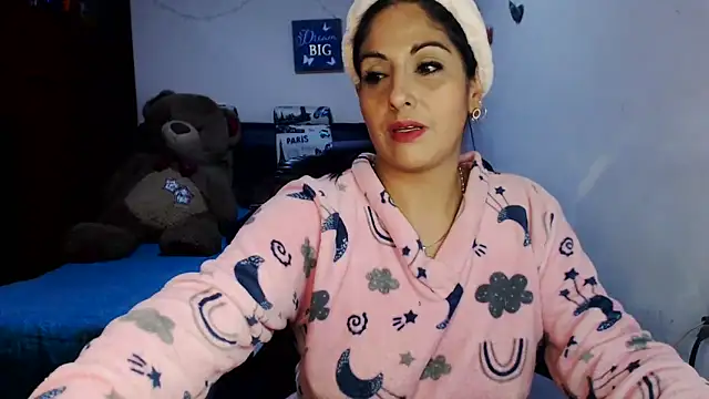 sahtlove1 online show from December 4, 2025, 1:26 am