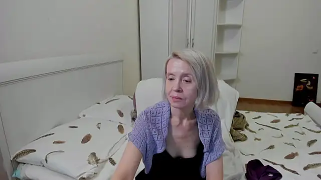 Snapshot of aminalive chatting on October 4, 2025, 6:28 pm aminalive online show from October 4, 2025, 6:28 pm