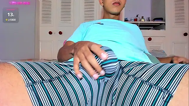Snapshot of boy_bigcock24cm chatting on March 22, 2025, 7:31 pm boy bigcock24cm online show from March 22, 2025, 7:31 pm
