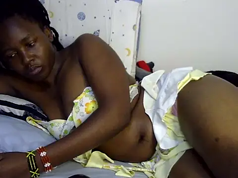 Snapshot of Sweet_ebony20 chatting on November 15, 2025, 6:44 am Sweet ebony20 online show from November 15, 2025, 6:44 am