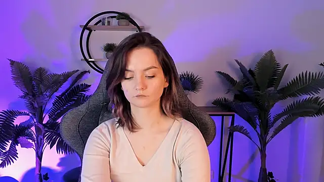 SamantaLong online show from December 2, 2024, 11:40 pm