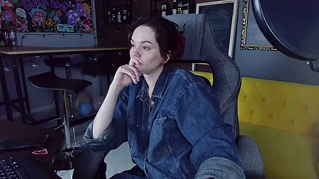 SamantaLong online show from September 17, 2025, 7:26 pm