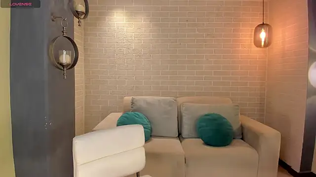 Snapshot of NiaHolland chatting on October 25, 2025, 8:25 pm NiaHolland online show from October 25, 2025, 8:25 pm