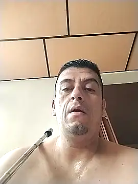 Snapshot of starplss chatting on November 1, 2025, 8:11 pm starplss online show from November 1, 2025, 8:11 pm