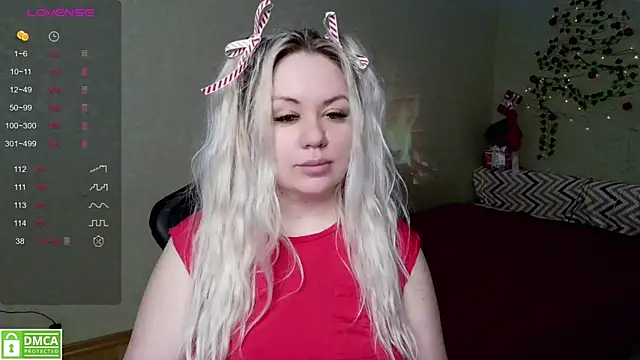 Snapshot of elven_dreams_ chatting on December 25, 2024, 11:31 pm elven dreams online show from December 25, 2024, 11:31 pm