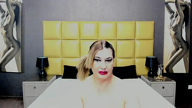 KiraLeila online show from March 2, 2025, 8:07 pm