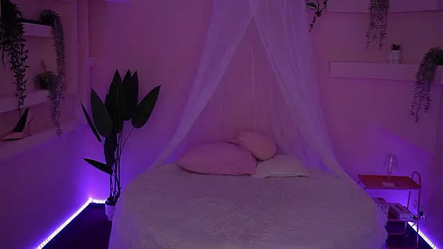 Sexy Ira online show from December 8, 2024, 7:37 am