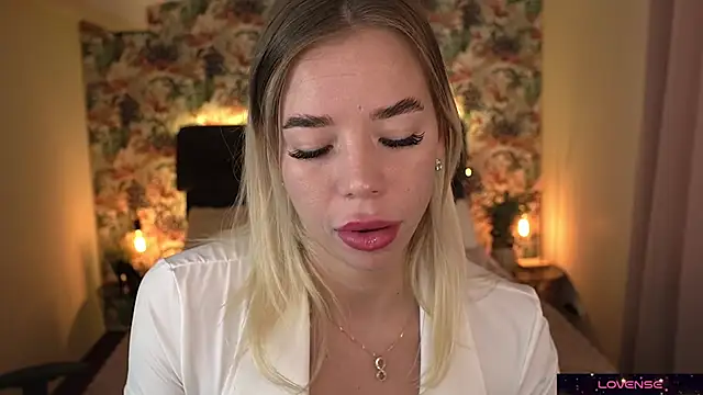 Sexy Ira online show from December 19, 2024, 7:29 am