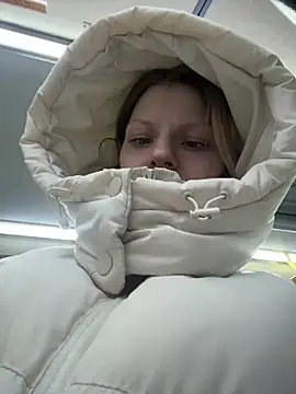 MaryHiggins online show from February 3, 2025, 2:02 pm