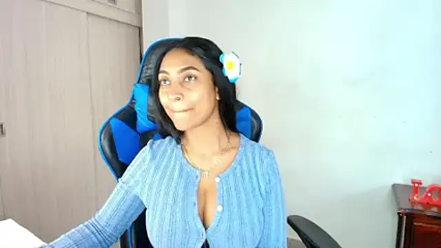 Snapshot of sophiax-x chatting on November 20, 2025, 7:02 pm sophiax-x online show from November 20, 2025, 7:02 pm