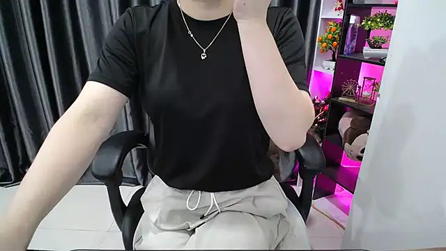 Yuki-yio online show from September 13, 2025, 1:16 am