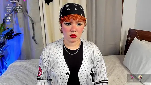 Amy art online show from October 25, 2025, 8:58 pm