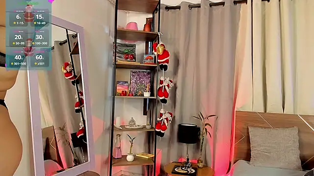 Amy art online show from December 4, 2025, 9:34 pm