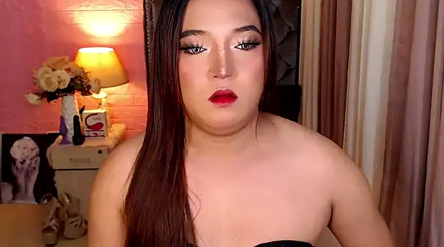 Snapshot of Urgirl_Ekang chatting on March 7, 2025, 6:24 am Urgirl Ekang online show from March 7, 2025, 6:24 am