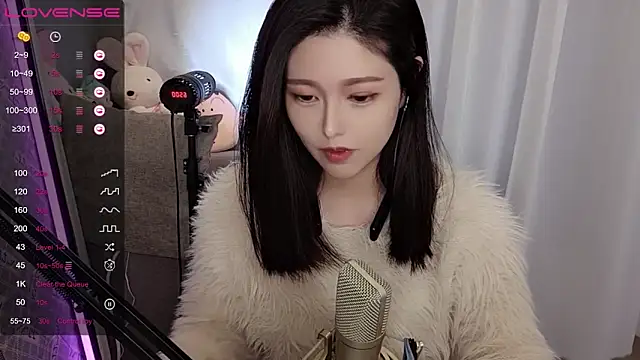 Snapshot of tw_lala chatting on December 9, 2024, 3:54 pm tw lala online show from December 9, 2024, 3:54 pm