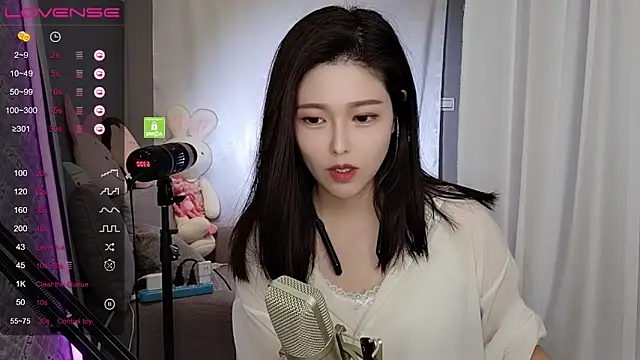 Snapshot of tw_lala chatting on December 13, 2024, 4:05 pm tw lala online show from December 13, 2024, 4:05 pm