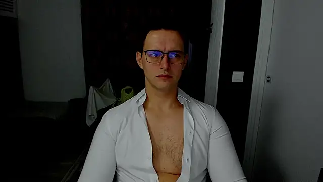 sexxymuscles4u online show from December 4, 2025, 8:45 am