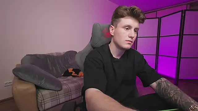 Snapshot of zverev_dima chatting on November 9, 2025, 11:03 pm zverev dima online show from November 9, 2025, 11:03 pm