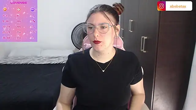 Snapshot of xxbbtaa chatting on March 21, 2025, 6:51 pm xxbbtaa online show from March 21, 2025, 6:51 pm