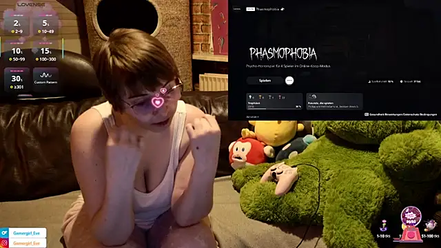 Snapshot of GamerGirl_Eve chatting on October 4, 2025, 6:17 pm GamerGirl Eve online show from October 4, 2025, 6:17 pm
