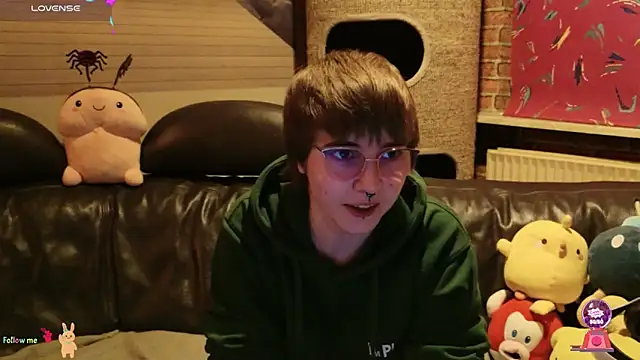 Snapshot of GamerGirl_Eve chatting on October 29, 2025, 7:26 pm GamerGirl Eve online show from October 29, 2025, 7:26 pm