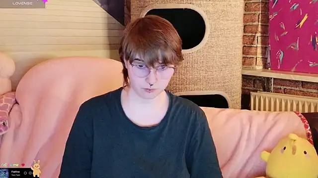 Snapshot of GamerGirl_Eve chatting on December 16, 2025, 6:02 pm GamerGirl Eve online show from December 16, 2025, 6:02 pm