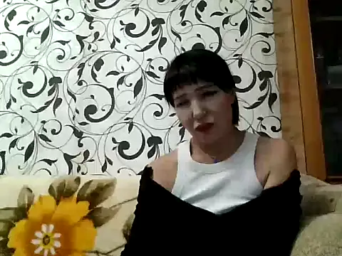 Snapshot of JeaneDavis chatting on November 9, 2025, 2:04 pm JeaneDavis online show from November 9, 2025, 2:04 pm